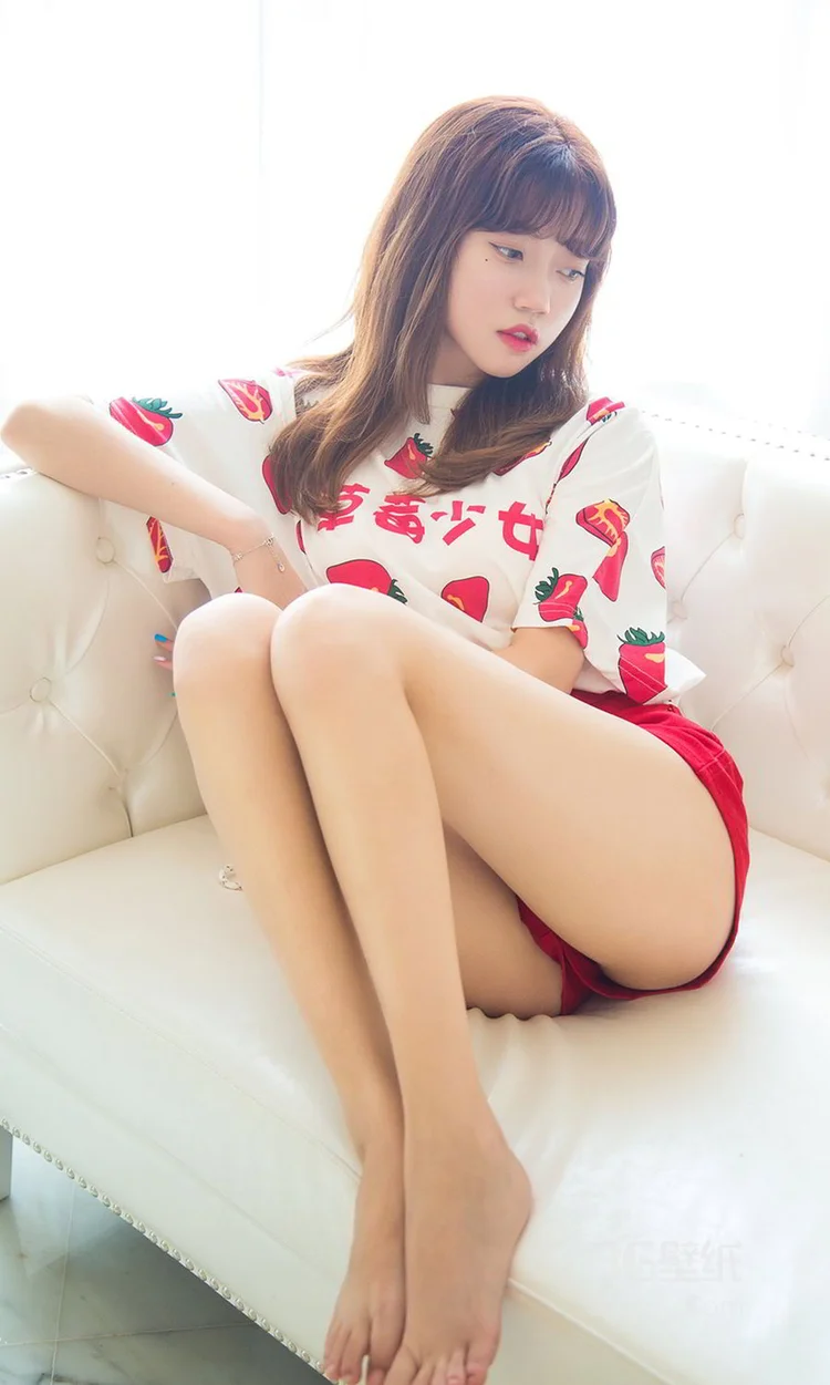 性感厚嘴唇美女草莓酱穿着各种服饰私房写真诱惑图片 第17张 - 性感美女写真