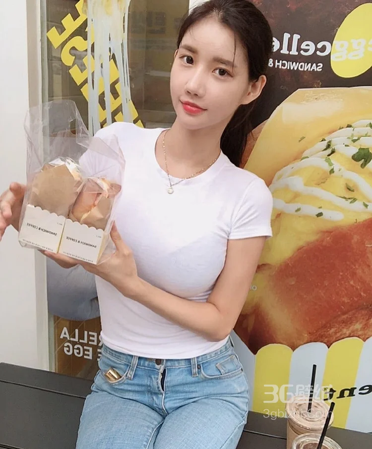 韩国紧致小脸美女，精选苗条又丰满的性感身材超迷人 第5张 - 性感美女写真